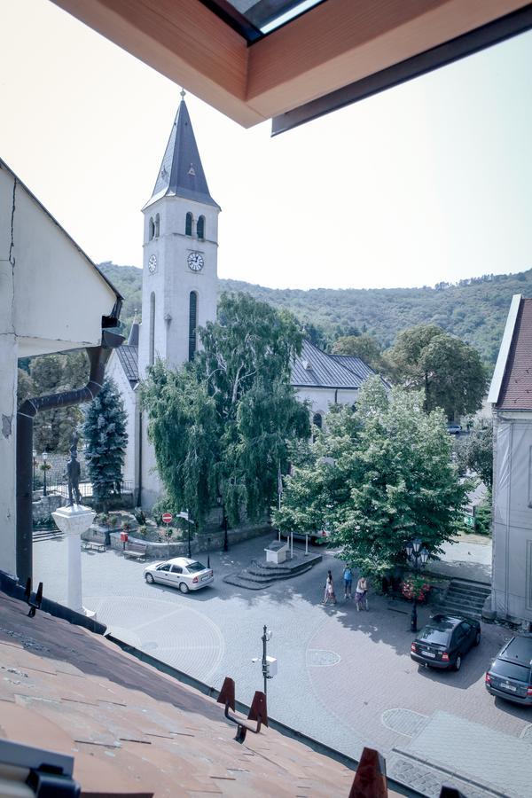 Labor Kvartely Hotel Tokaj Bagian luar foto